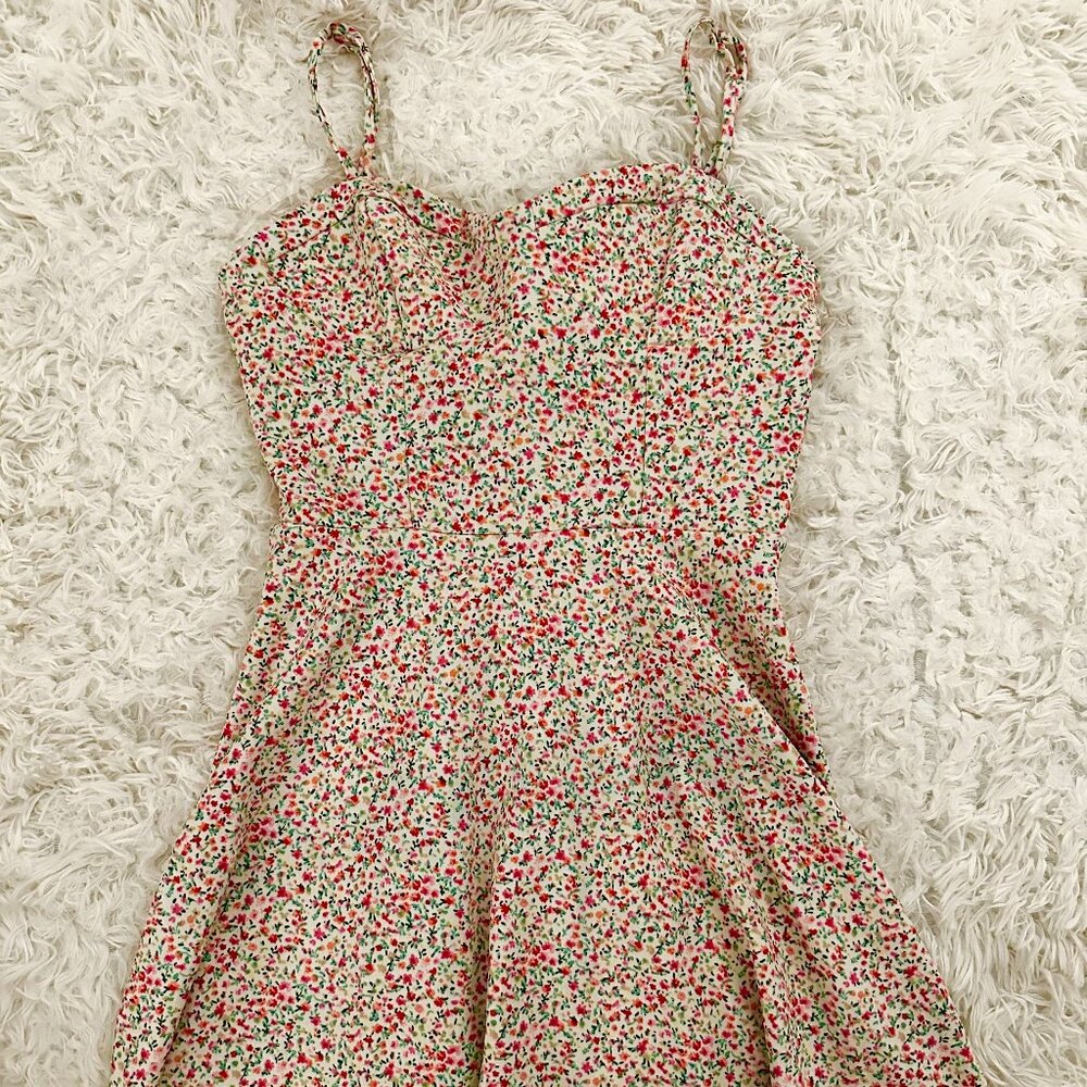 Tilly's Women's Ditsy Floral Sleeveless Skater Dress - Size Small